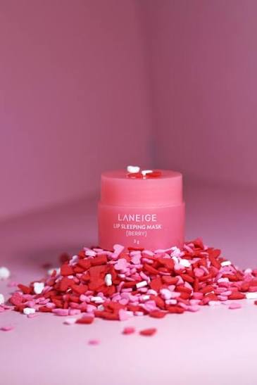 VIP Combo (vip body lotion+kem cot thai body cream+White Aura shop+body suram+kem cot thai night cream+sakura mud mask+laneige lip balm Product Images 3